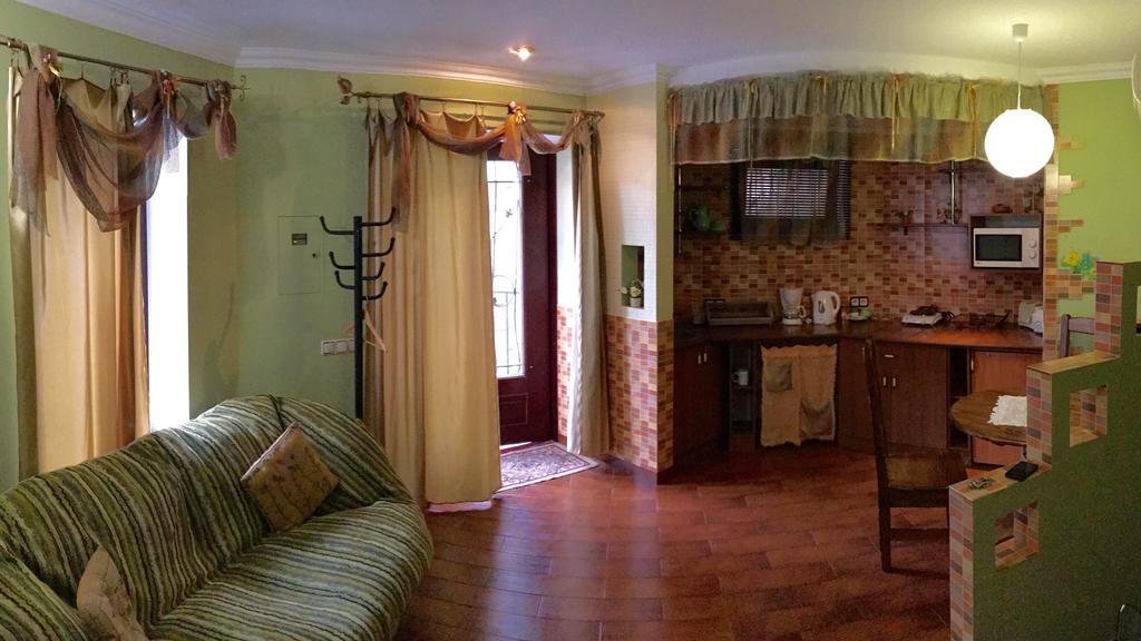 Odelana Apartments Odessa Room photo